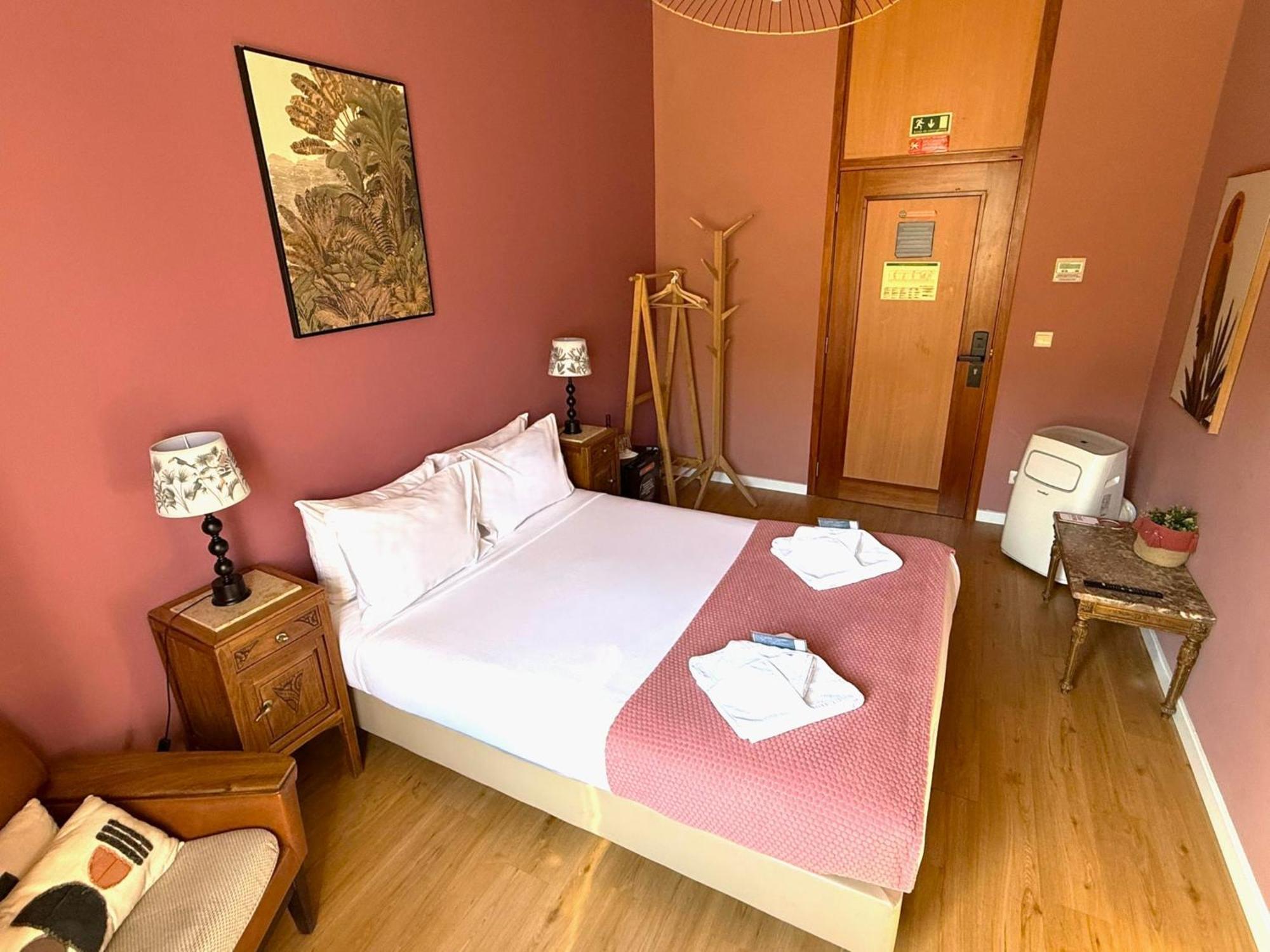 Double Room Private Bathroom