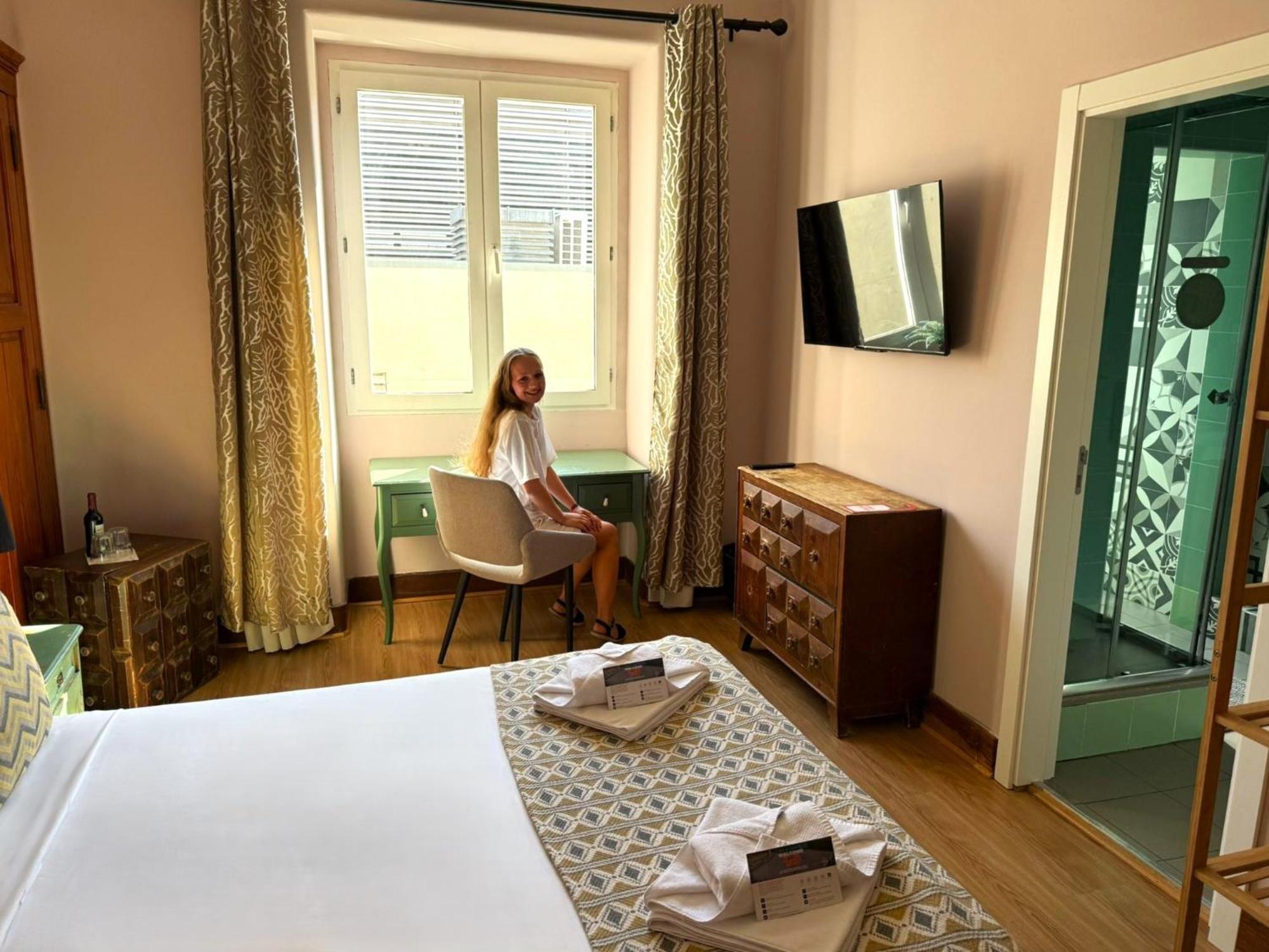 Double Room Private Bathroom