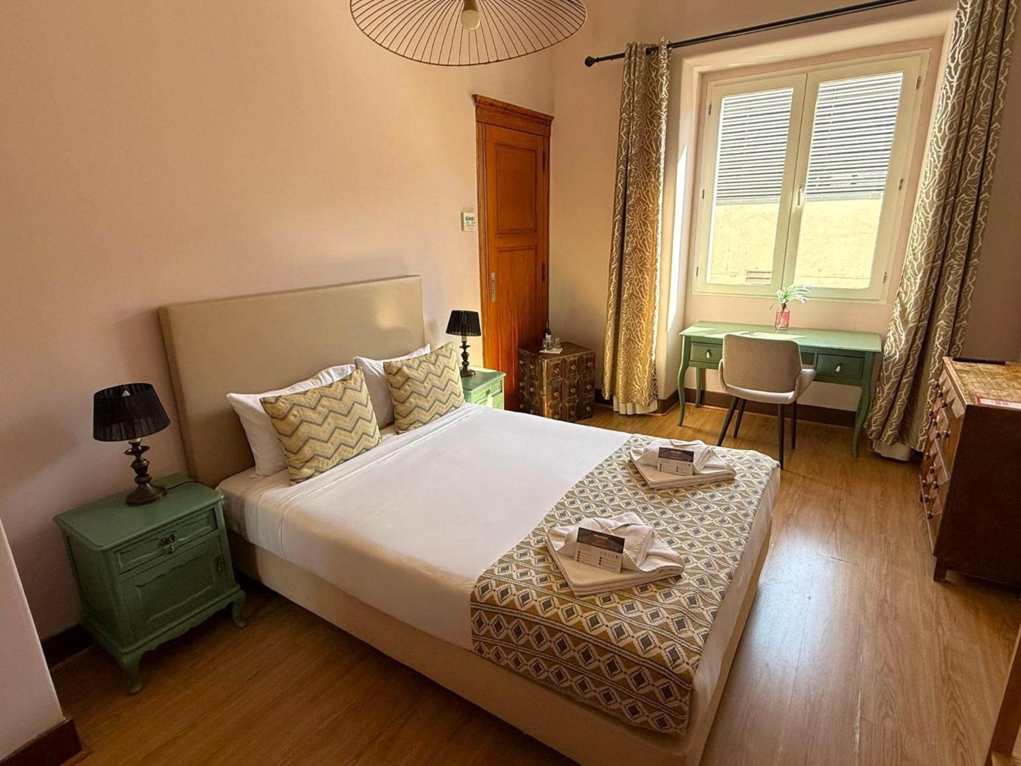 Double Room Private Bathroom