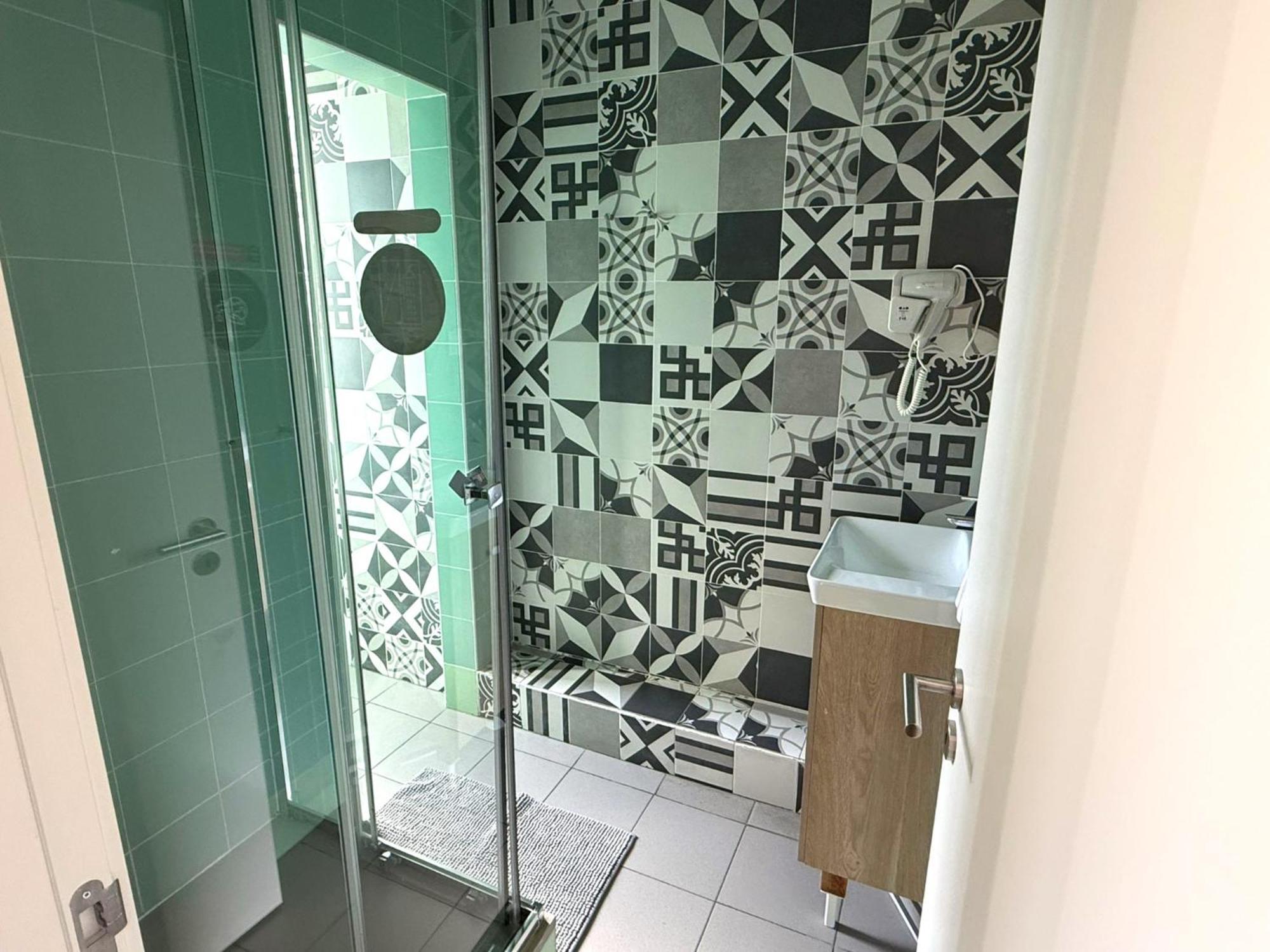 Double Room Private Bathroom