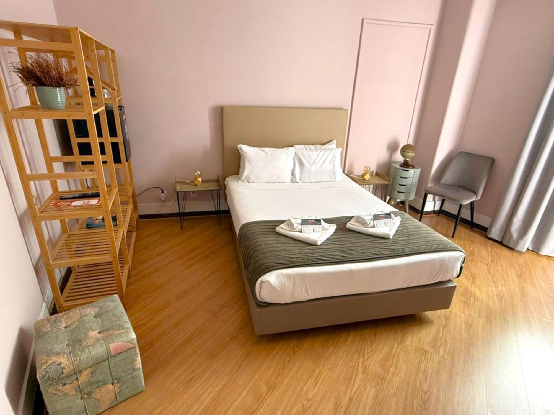 Double Room Private Bathroom